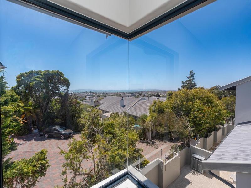 3 Bedroom Property for Sale in Country Club Western Cape